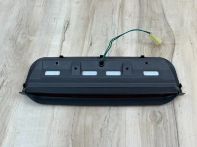 Subaru Legacy Wagon 1995-1999 OEM MONTAJE ALTO TERCERA LUZ DE FRENO MONTAJE Foto 1 de 4