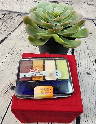 CoverGirl Eye Enhancers 4 Kit Eyeshadow #223 Dynamite Drama - Image 1 of 2