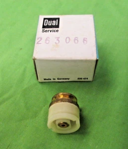 DUAL C 820 CASSETTE DECK COUPLING PULLEY PT# 263-066 NEW NEVER USED OR MOUNTED - Picture 1 of 3
