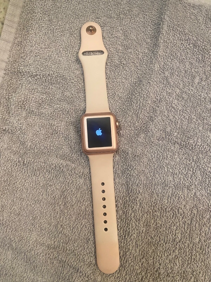 Apple Watch serie 2 Gen 1 38mm oro rosa, excelente estado Foto 1 de 1