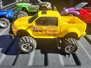 New Bright Ford F-150 SUPERCREW Yellow (AS IS) NO REMOTE CONTROL - Picture 1 of 7