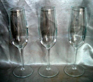 3 Luigi Bormioli Allegro Champagne Toasting Flutes Signed Crystal 9 3/8" - Picture 1 of 12