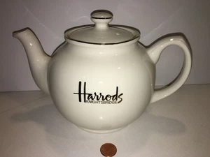 NEW Harrods Knightsbridge LONDON ENGLAND Porcelain WHITE Gold Trim Teapot TEA - Picture 1 of 4