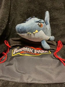 Jurassic World Exhibition Mosasaurus Peluche Dinosaurio y Parque Jurásico Mochila - Imagen 1 de 3