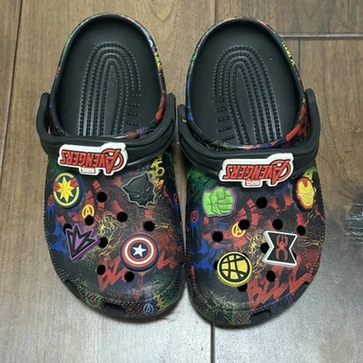Crocs Marvel Avengers для мальчиков детей с символом Marvel подвески стиль граффити размер 5 5y - Изображение 1 из 4
