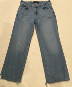 Hollister Low Rise Baggy Jeans Size 4 Short Medium Wash - Picture 1 of 9