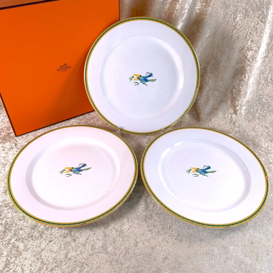 Juego de 3 tucanes de placa redonda vintage Hermes Moustiers de 25 cm grietas y astillas Foto 1 de 4