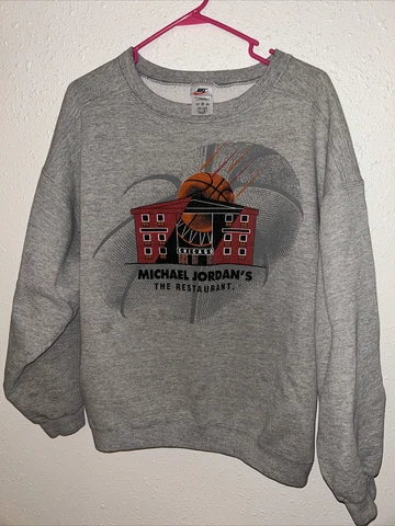 vintage nike sweater michael jordan restaurant mens sz L bulls rare😇💯✅ Cover