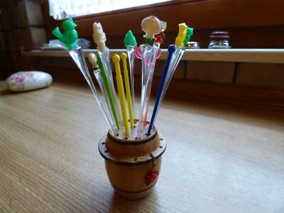 Cocktailspieße Cocktail - Picker15 Stück im Holzfass (Mu) - Bild 1 von 2