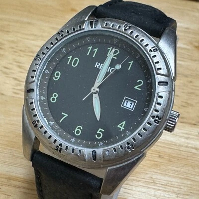 VTG Relic Quartz Watch PR-6146 Men 30m Silver Rotating Bezel Leather New Battery - Image 1 of 4