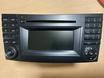 MERCEDES-BENZ CD-Radio MF 2820 E-KLASSE W211/ S211   A 2118705694 - Bild 1 von 4