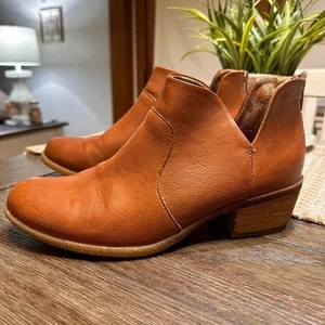 BOC Lucy Foxy Damen-Stiefeletten hellbraun bequem Western Blumensohlen 8 - Bild 1 von 10