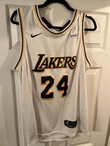 Camiseta deportiva Nike Kobe Bryant Mamaba Wish LA Lakers #24 Swingman - blanca/púrpura - 50 - Imagen 1 de 10