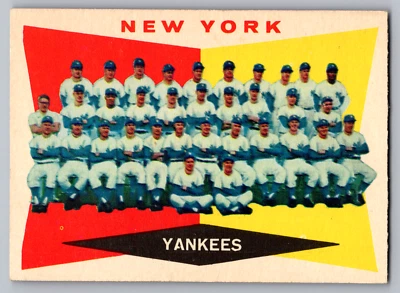 1960 TOPPS #332 NEW YORK YANKEES TEAM CARD W/MANTLE/FORD/BERRA/STENGEL UNMARKED - Image 1 of 3