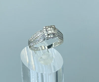10K White Gold Diamond Round Princess Cut .33 TCW Cluster Ring Size 7.25 - Image 1 of 3