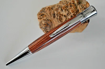 Sehr Schöner Drehkugelschreiber gedrechselt aus edlem Königs Holz und Geschenkbo - Bild 1 von 4