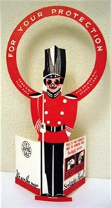 Insegna Soldato Vintage Cappuccio Bottiglia Latte Diecut Sealright Servizio Sanitario Inutilizzata - Foto 1 di 3