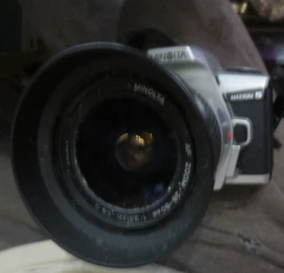 Minolta 5 Maxxum film camera AF Zoom 28-80mm f/3.5-5.6 zoom lens A mount - Image 1 of 4
