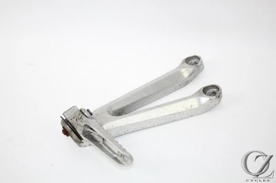 Soporte de clavija de pasajero izquierdo 92-94 HONDA CBR600F2 CBR 600 F2  Foto 1 de 4