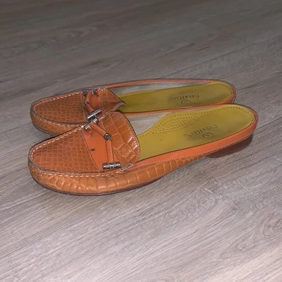 Zapato para mujer Cole Haan talla 9,5B de cuero naranja Horsebit Mules Foto 1 de 4