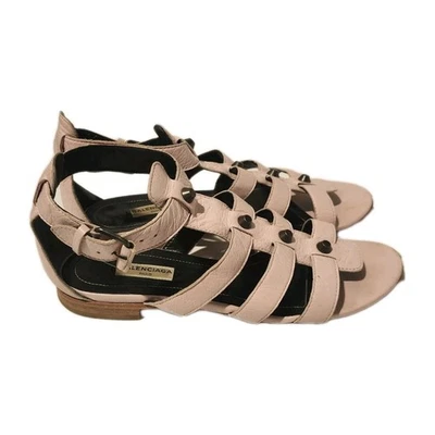 Sandalias Balenciaga $650 Cuero Gladiador Tachonado Talla 38 (8) Rosa Claro Foto 1 de 4
