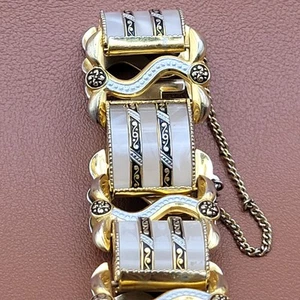 Vintage Goldtone Detailed Block Chain Arch Panel Bracelet Box Clasp Safety Chain - Picture 1 of 17