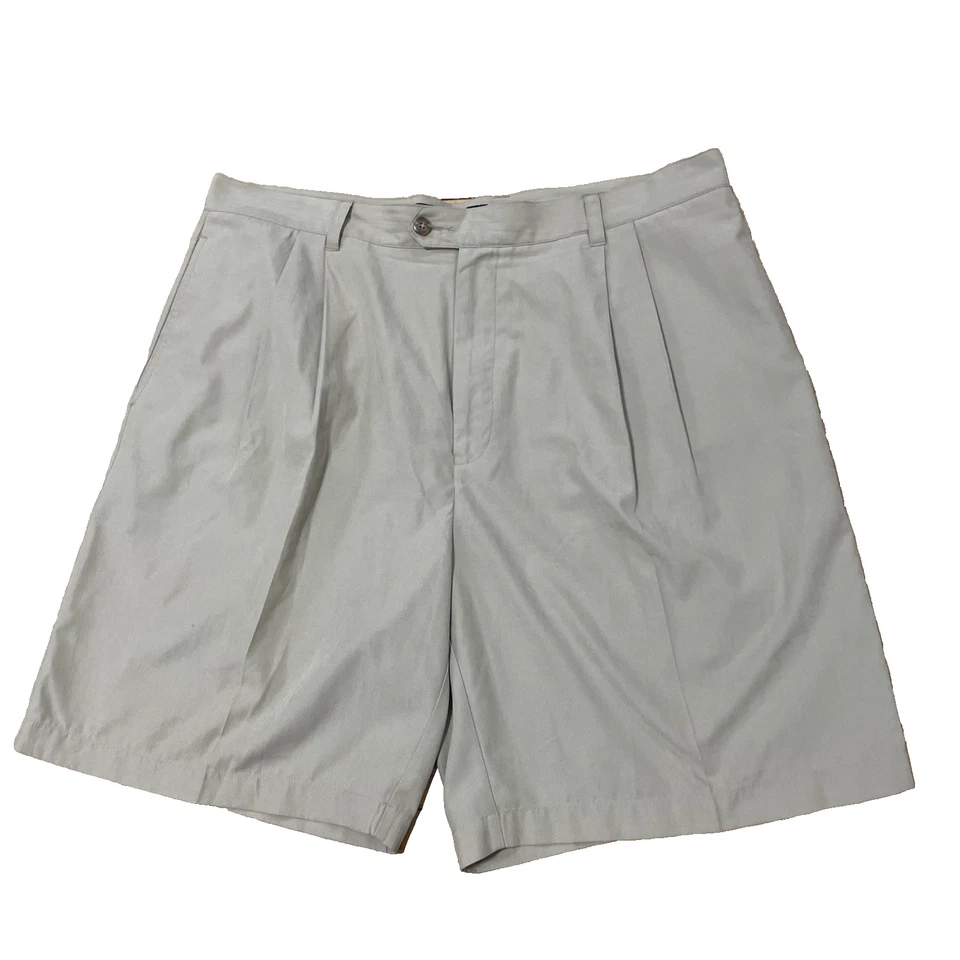 Shorts plissado de microfibra Brandini Le Collezioni masculino 36 creme tênis golfe leve - Imagem 1 de 4