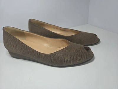 Bruno Magli Feminino 8.5 Marrom com Pontos Pretos Peep Toe Salto Baixo Cunha, Couro Italiano  - Imagem 1 de 4