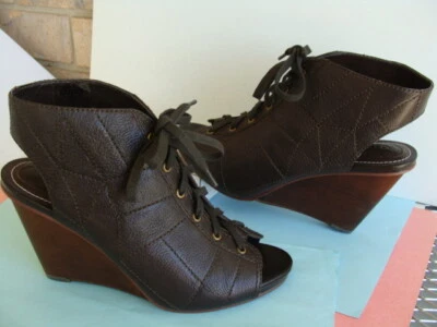 New ~ Fossil ~ Wo's 8.5 Sandals Wedge High Brown Quilted Design Peep Toe Lace up - Image 1 of 4