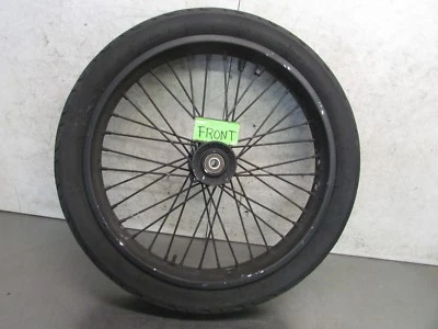 Rueda delantera 147 H Suzuki Savage LS 650 S40 2005 OEM Foto 1 de 4