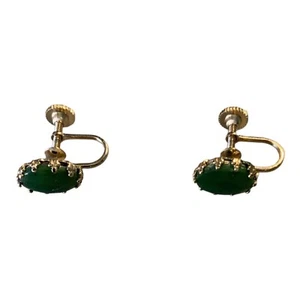 Vintage Screw Back Earrings Gold Tone With Round Green Stone Great Gift For Mom - Picture 1 of 4