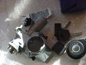 Juego de bloqueo de encendido genuino Volvo nuevo V70 S70 C70 XC70 #9203820. Con 3 llaves - Imagen 1 de 12