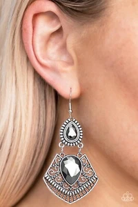 Paparazzi ROYAL REMIX 🔥 Silver With Hematite Stone Earrings 🔥 - Picture 1 of 2