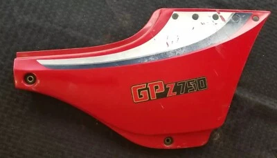 Kawasaki GPZ750 1984 cubierta lateral ♻️ Foto 1 de 4