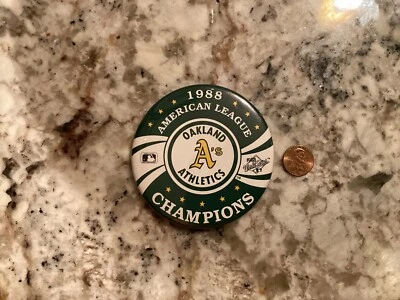 "OFICIAL 1988 OAKLAND ATLETISMO CAMPEONES DE LA LIGA AMERICANA PINBACK BOTÓN 3 1/2""" Foto 1 de 2