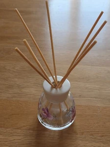 YANKEE CANDLE WILD ORCHID PURPLE FLORAL REED DIFFUSER FRAGRANCE EMPTY BOTTLE - Picture 1 of 4