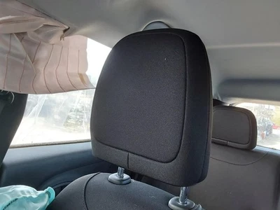 Used Headrest fits: 2018 Jeep Renegade  Grade A - Image 1 of 4
