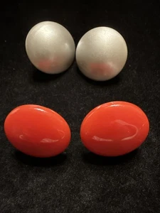 2 Pairs Button Clip On Screw Back Earrings Red Silver (Lot# 458) - Picture 1 of 6
