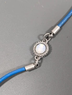 Lia Sophia Blue Cord Bracelet Opal Glass Crystal Halo Silver Tone 7.5" Adjusts - Изображение 1 из 4