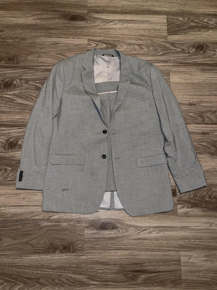 Banana Republic Suit Mens 44R 36x32 Gray Tailored Slim Fit 2 Piece Two Button - Image 1 of 4