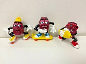 Lot 3 California Raisins PVC Figures Sunglasses Sport Skateboard Surfing Skating - Picture 1 of 5