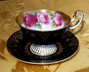 ROYAL ALBERT *OLD ENGLISH ROSE* BLACK FOOTED CUP&SAUCER HEAVY GOLD 2915 ENGLAND - Picture 1 of 7
