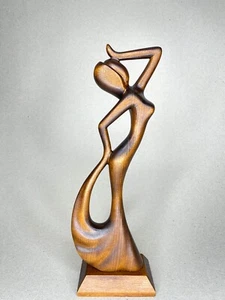 Hand carved wooden  " Grace " - Foto 1 di 6