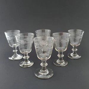 Biedermeier  - 6 Weingläser mit Weinlaubdekor,  um 1850 - Imagen 1 de 6