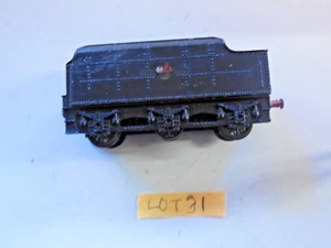 HORNBY DUBLO 2-8-0 CLASS 8F BR TENDER. NO COUPLING. GOOD CONDITION. LOT 31 - Picture 1 of 13