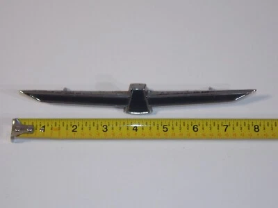 Vintage 83-84 Ford Thunderbird Black Chrome Grille Emblem E3SB-8B369AA - Изображение 1 из 4