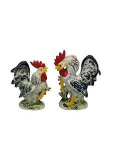 Vintage Napco Hand Painted Fighting Roosters Ceramic Salt & Pepper Shakers Japan - Picture 1 of 10