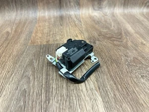 TOYOTA 4RUNNER AC HEATER AIR VENT  ACTUATOR MOTOR Denso 063700-7550 OEM - Picture 1 of 6