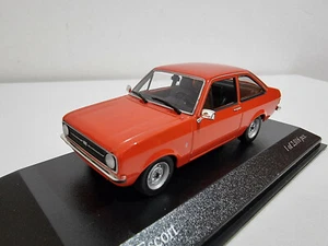 Minichamps 400084100 Ford Escort II 1975 Red 1/43 #NEW - Picture 1 of 9