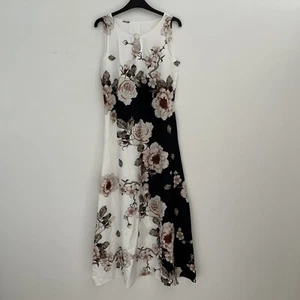Schwarz-Weiß Blumenmuster Maxikleid Größe S brandneu - Bild 1 von 6